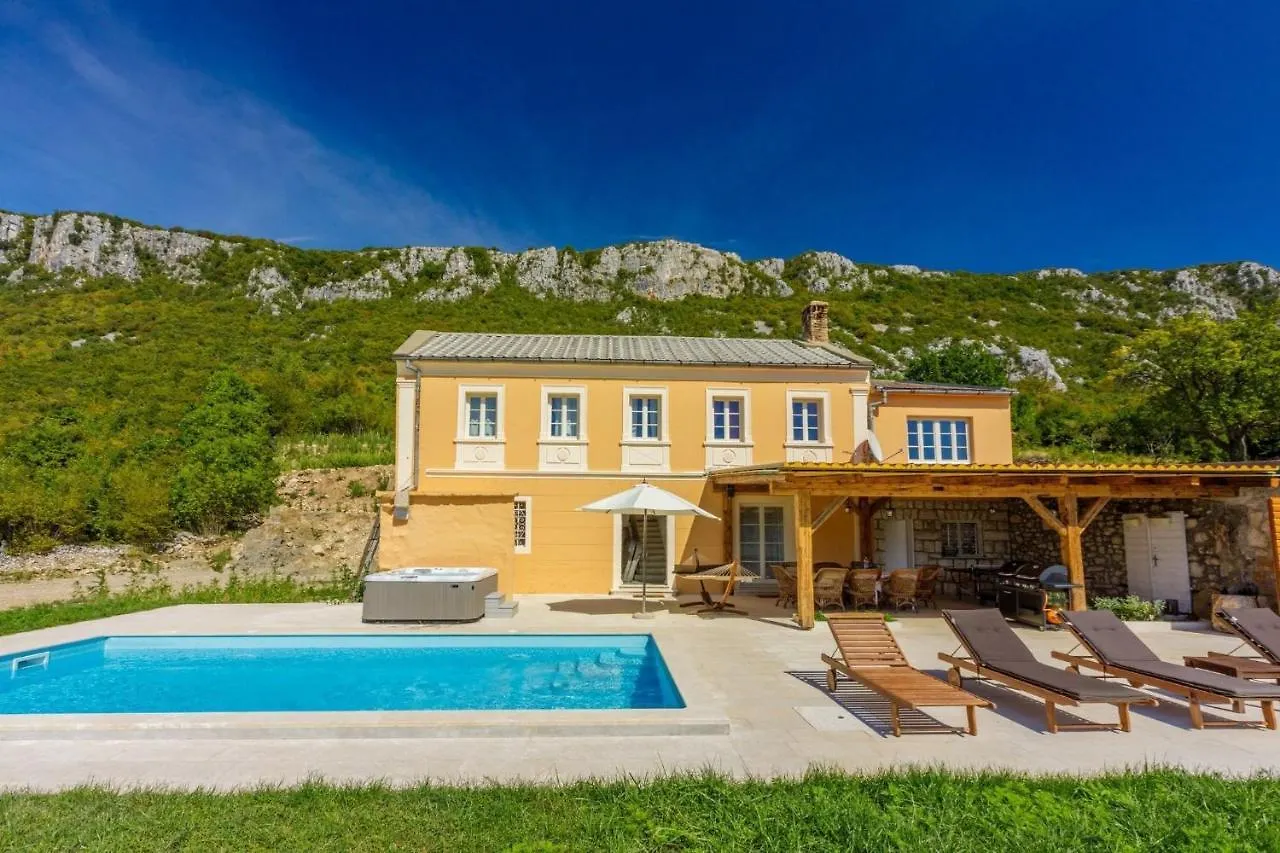 Holiday Home In Bribir 39113