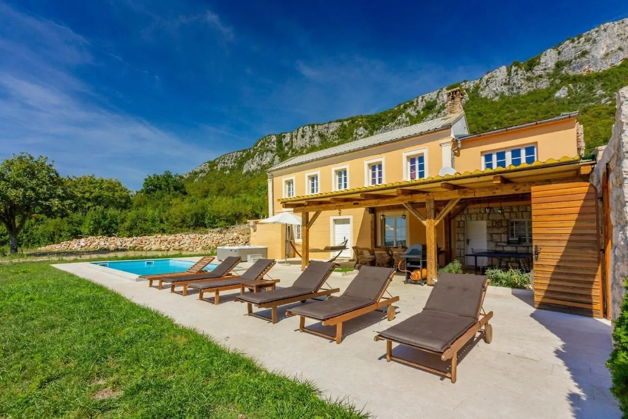 Holiday Home In Bribir 39113
