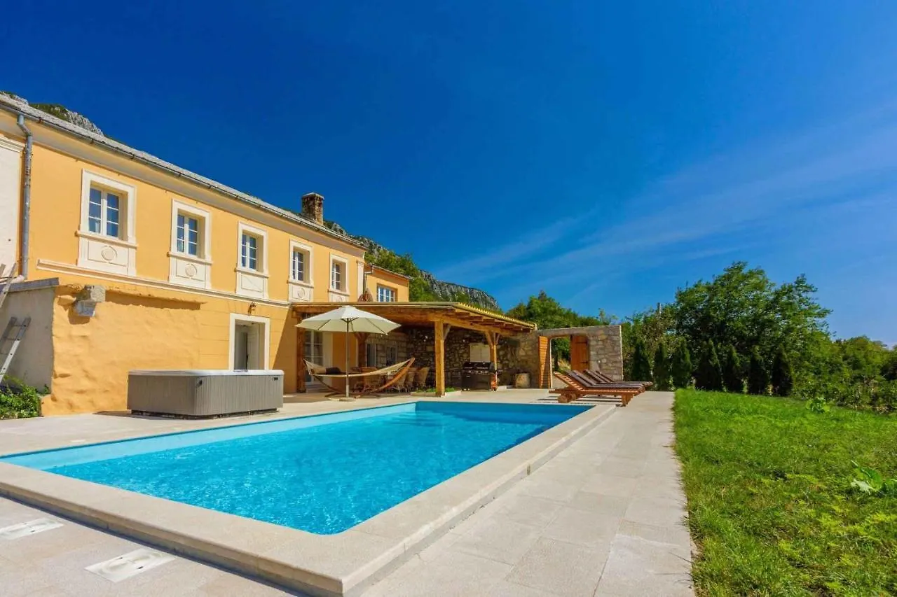 Holiday Home In Bribir 39113
