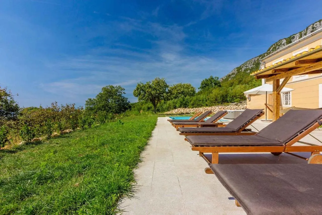 Holiday Home In Bribir 39113  Bribir (Primorje-Gorski Kotar)