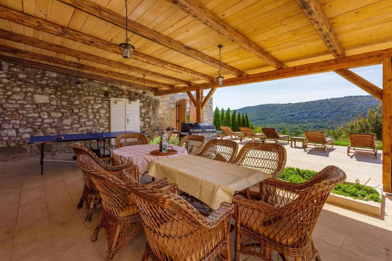 Holiday Home In Bribir 39113 Croatie