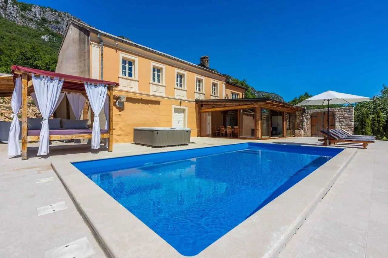 Holiday Home In Bribir 39113