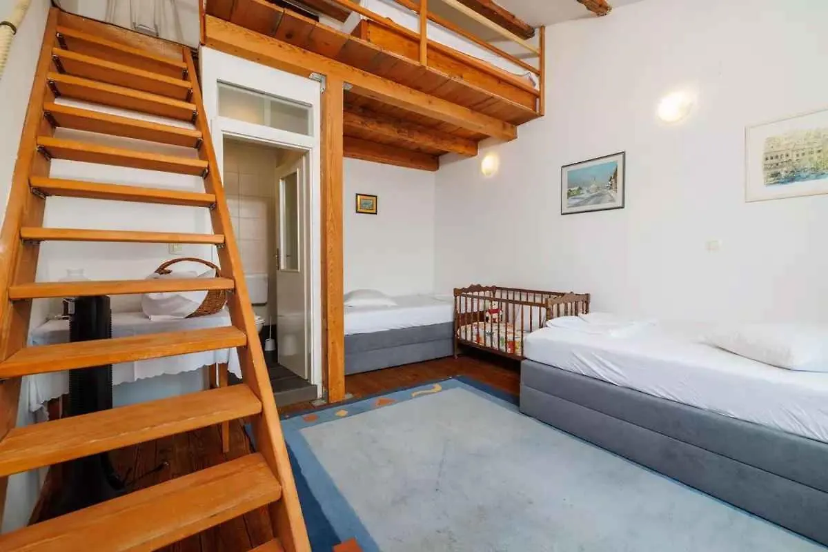 Holiday Home In Bribir 39113